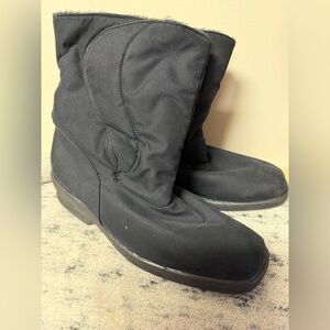 Toe Warmers Canada Women's Black Winter Boots 12 WW faux fur warm hook & loop